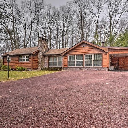 Rustic Lake Harmony Home With Fire Pit And Hot Tub! 外观 照片