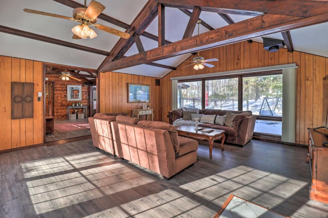 Rustic Lake Harmony Home With Fire Pit And Hot Tub! 外观 照片