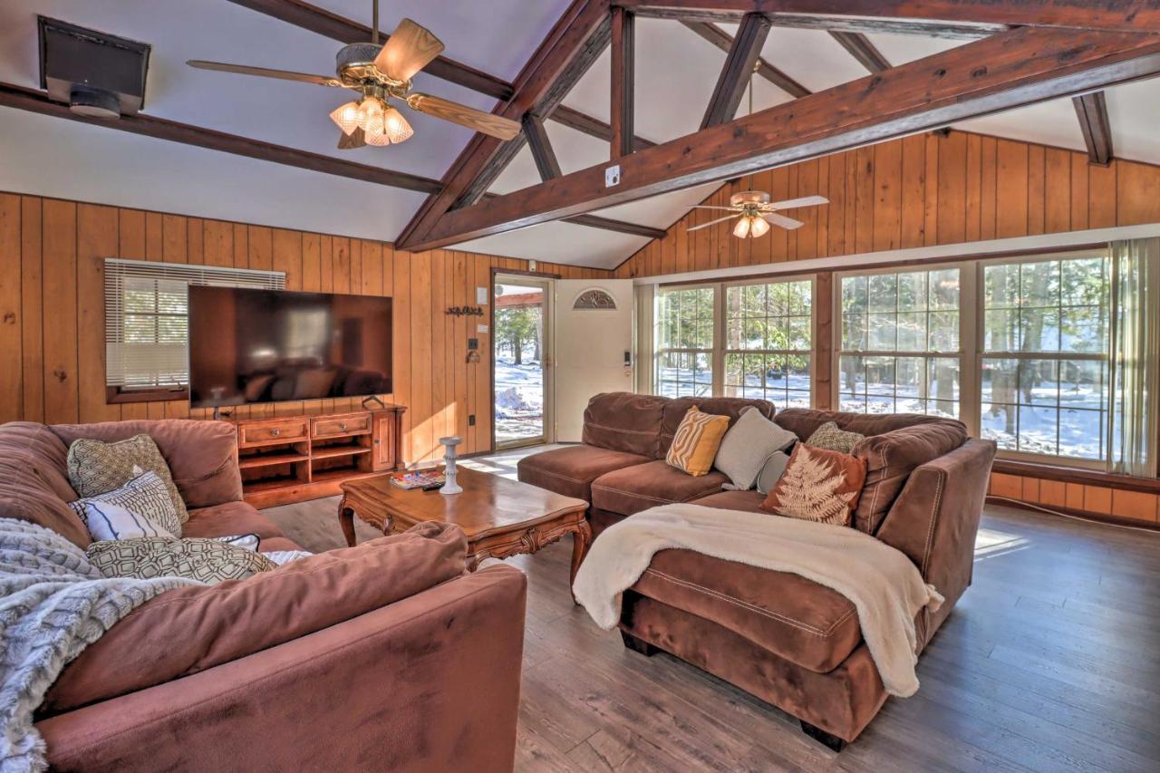 Rustic Lake Harmony Home With Fire Pit And Hot Tub! 外观 照片