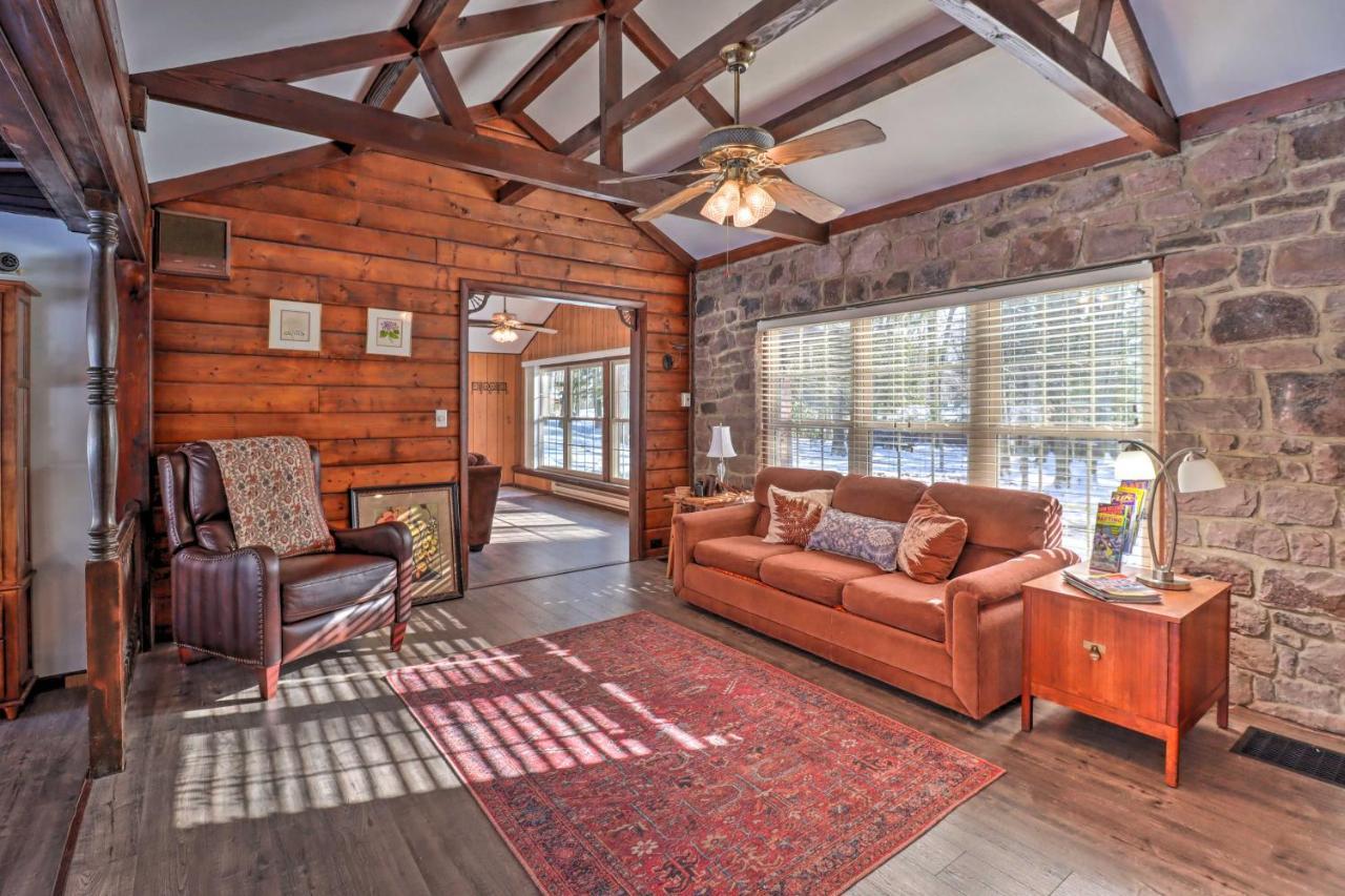 Rustic Lake Harmony Home With Fire Pit And Hot Tub! 外观 照片