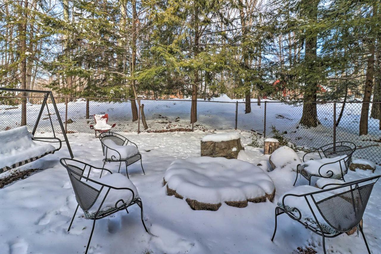 Rustic Lake Harmony Home With Fire Pit And Hot Tub! 外观 照片