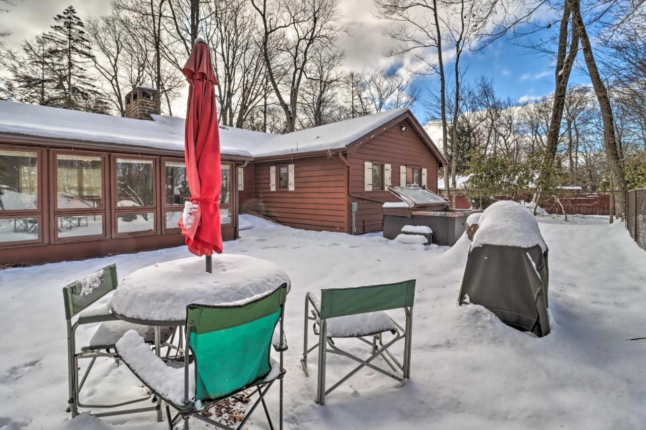 Rustic Lake Harmony Home With Fire Pit And Hot Tub! 外观 照片