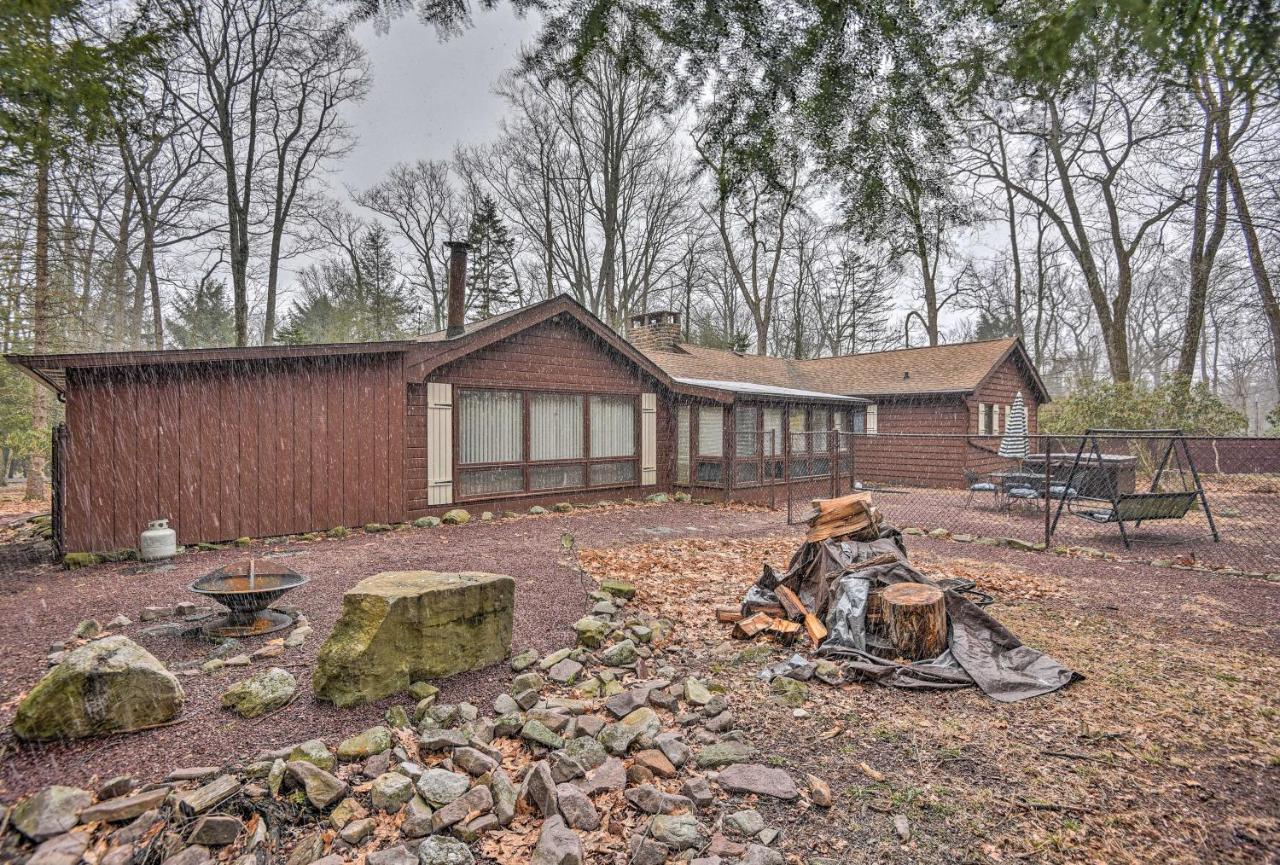 Rustic Lake Harmony Home With Fire Pit And Hot Tub! 外观 照片